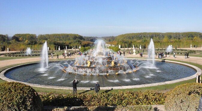 Private 5-hour round transfer to Versailles from Paris. Best offer! - Door-to-door transfer that actually saves time